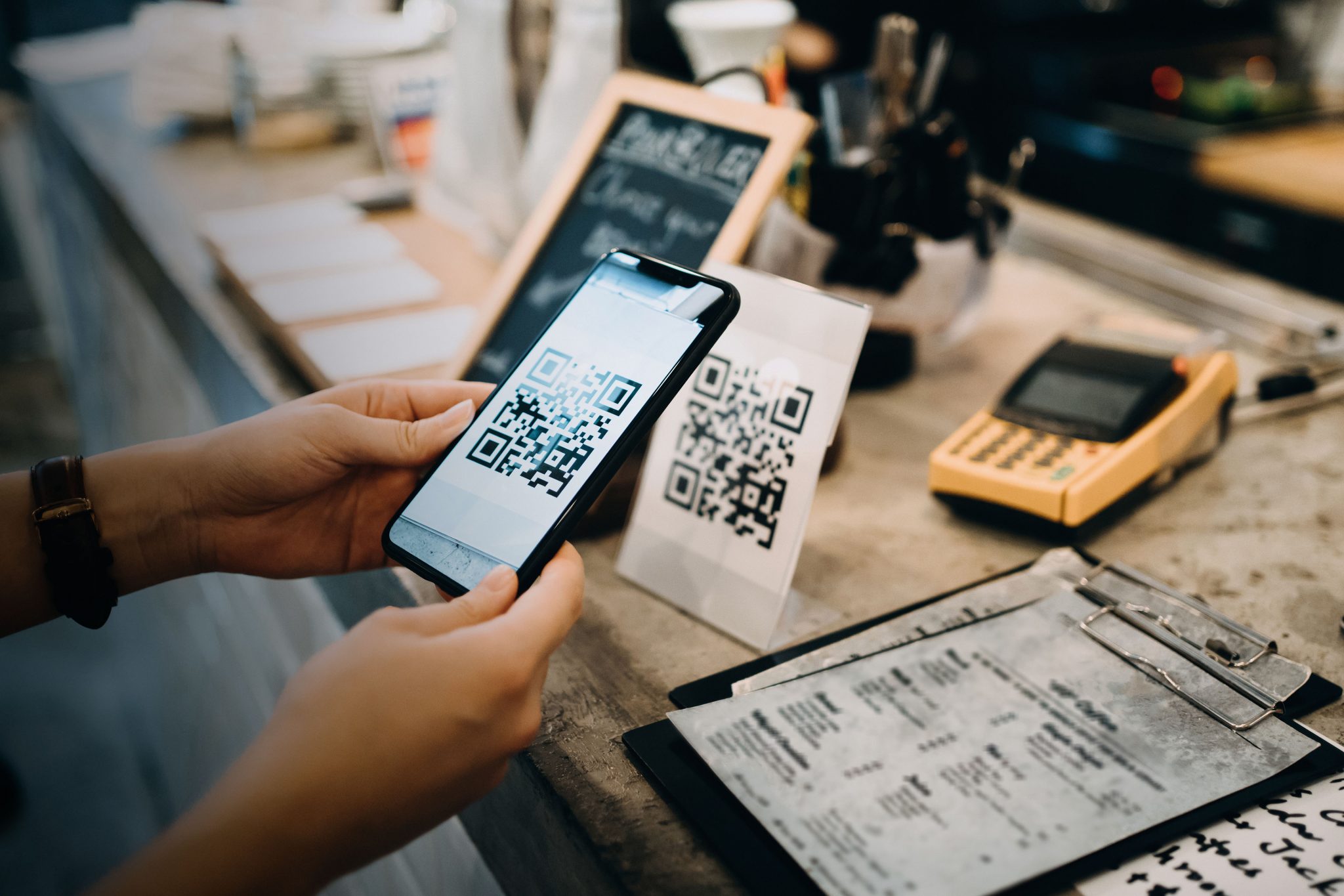 New state regulations for QR code contract tracing